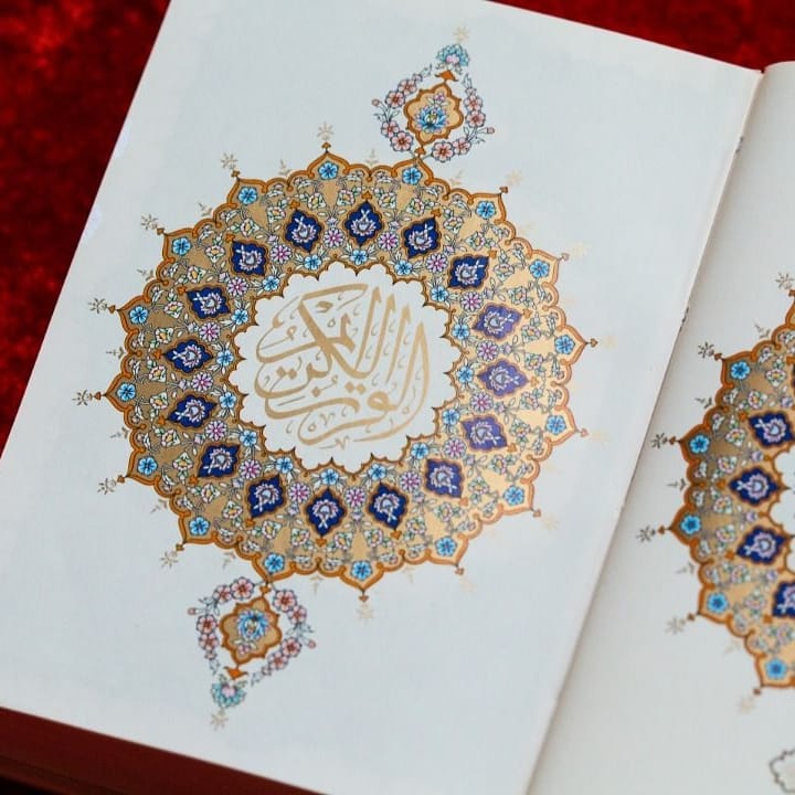 قرآن نيمجيبی هاردسلفون با بگ هدیه - Image 2